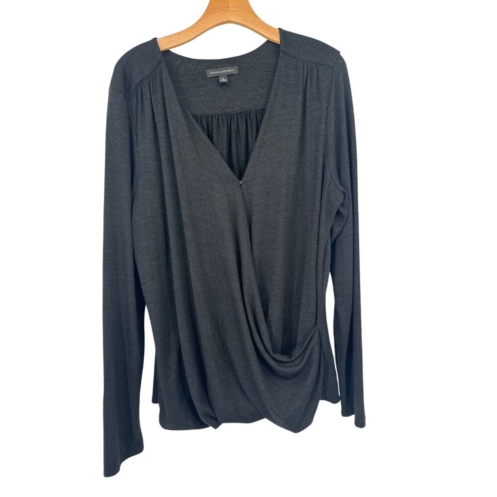 Banana Republic Womens size XL Black Long Sleeve Draped Front Top shirt knit